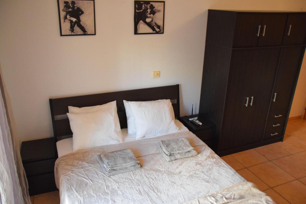 Raise Cosy Studio With Pool In Лимасол Екстериор снимка