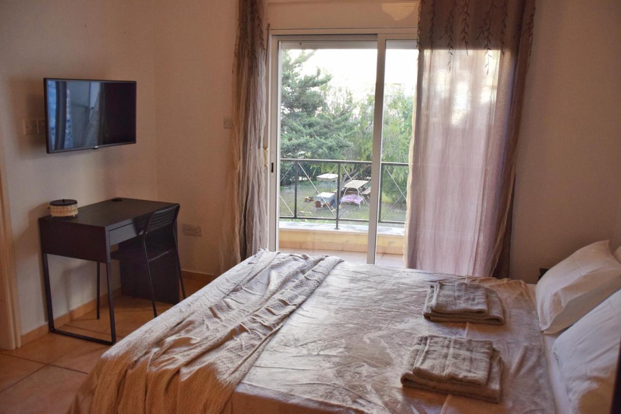 Raise Cosy Studio With Pool In Лимасол Екстериор снимка